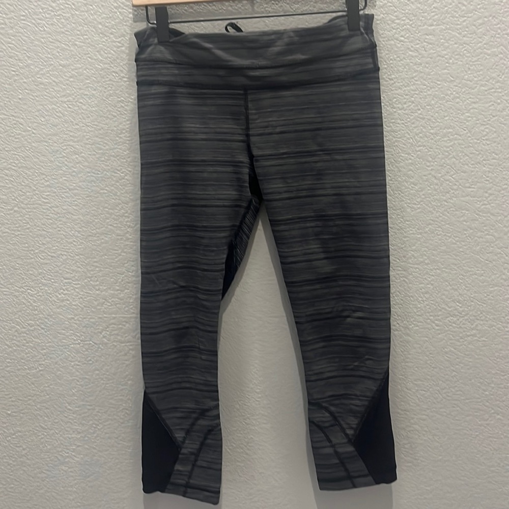 Lululemon leggings size 8